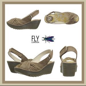Fly London Yata Wedge in Taupe Leather Size 37